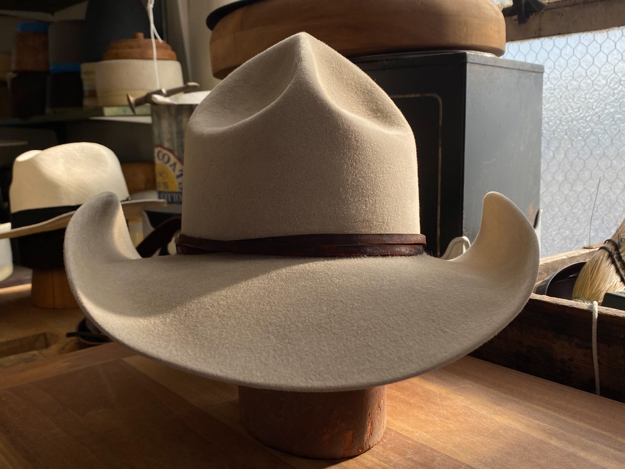 Open Range Cowboy Hat Replica - Image 2